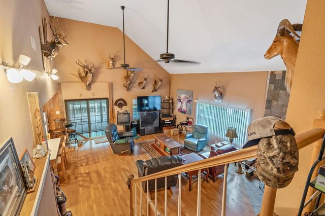 16661 PR 2360, Oakwood, TX 75855