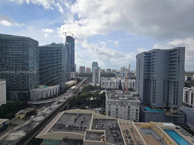 117 SW 10th Street 2105, Miami, FL 33130