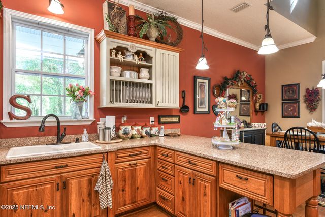 1155 COUSINTOWN Road, Interlachen, FL 32148