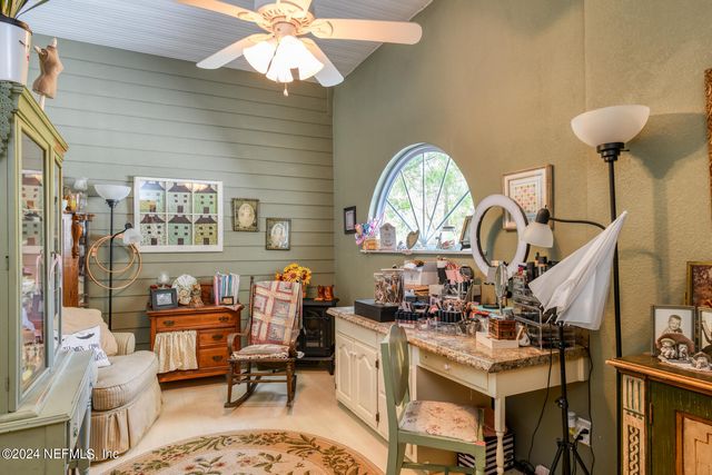 1155 COUSINTOWN Road, Interlachen, FL 32148