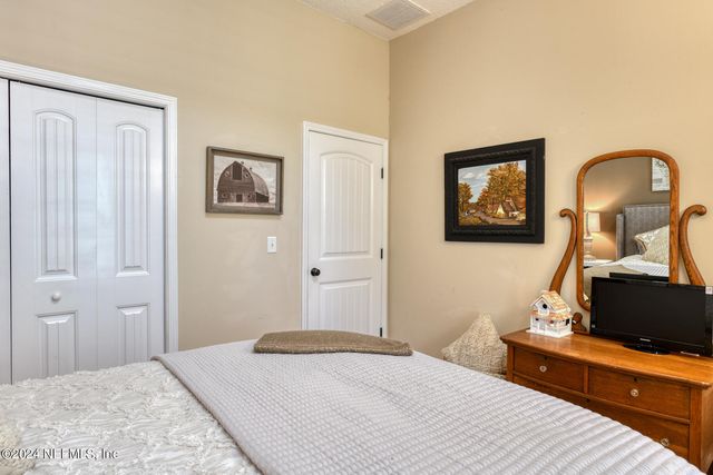 1155 COUSINTOWN Road, Interlachen, FL 32148