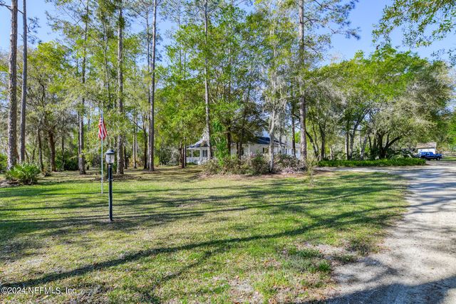 1155 COUSINTOWN Road, Interlachen, FL 32148