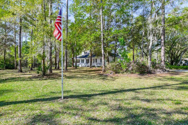 1155 COUSINTOWN Road, Interlachen, FL 32148