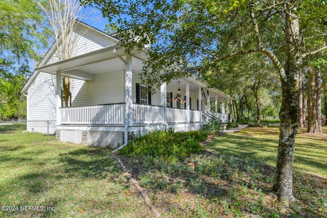 1155 COUSINTOWN Road, Interlachen, FL 32148