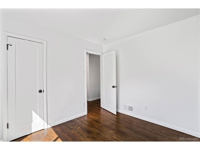 1213 Jamaica St, Aurora, CO 80010