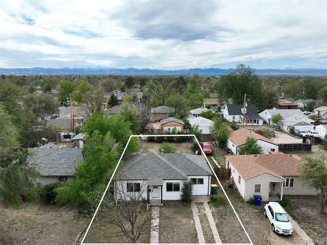 1213 Jamaica St, Aurora, CO 80010