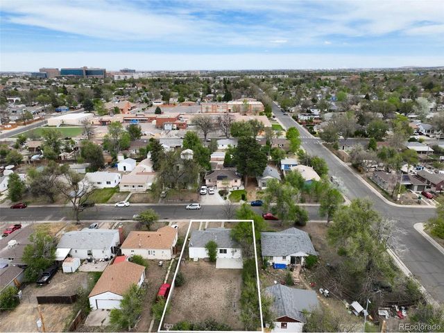 1213 Jamaica St, Aurora, CO 80010