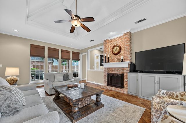 4827 Sandestin Drive, Dallas, TX 75287