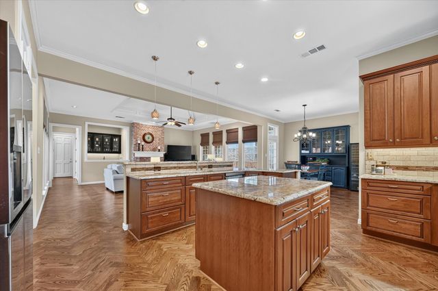 4827 Sandestin Drive, Dallas, TX 75287