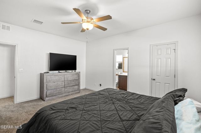 809 Coyote Melon Drive, Socorro, TX 79927