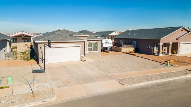 809 Coyote Melon Drive, Socorro, TX 79927