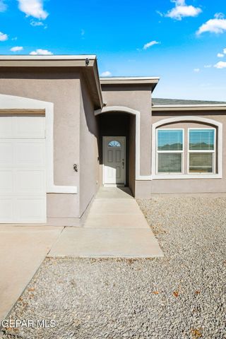 809 Coyote Melon Drive, Socorro, TX 79927