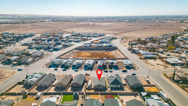 809 Coyote Melon Drive, Socorro, TX 79927