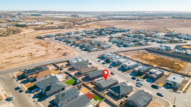 809 Coyote Melon Drive, Socorro, TX 79927