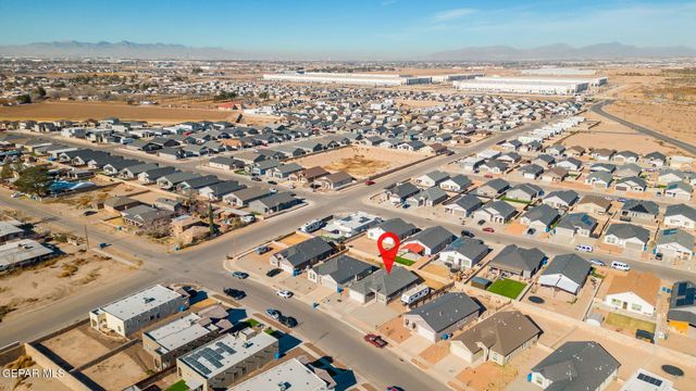 809 Coyote Melon Drive, Socorro, TX 79927