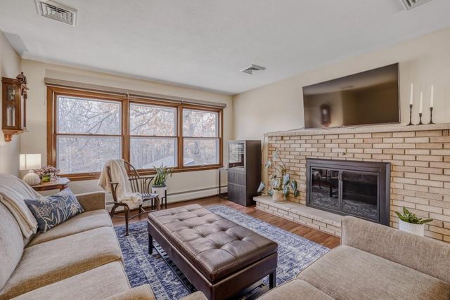 15567 Fish Point Road SE, Prior Lake, MN 55372