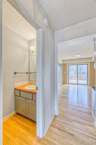 2705 71st Street, Urbandale, IA 50322