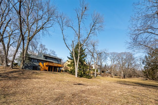 2705 71st Street, Urbandale, IA 50322