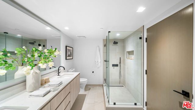 153 San Vicente Boulevard PH 4H, Santa Monica, CA 90402