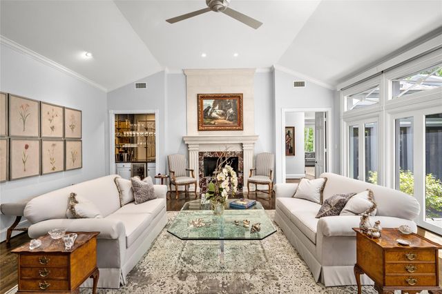 115 Glynn Way, Houston, TX 77056