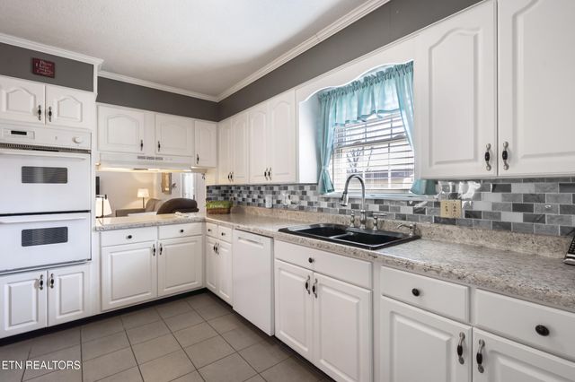 4636 NW Meadow Ave, Cleveland, TN 37312