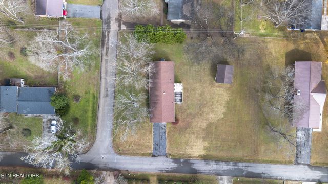 4636 NW Meadow Ave, Cleveland, TN 37312