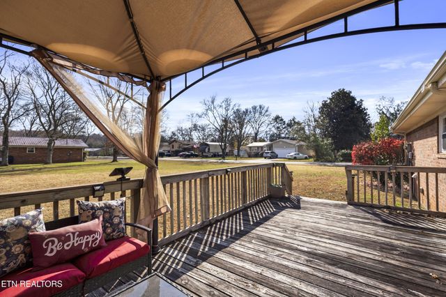 4636 NW Meadow Ave, Cleveland, TN 37312