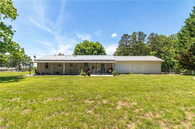 1204 Pilot Power Dam Road, Pilot Mountain, NC 27041