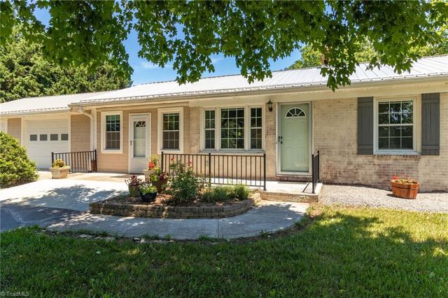 1204 Pilot Power Dam Road, Pilot Mountain, NC 27041