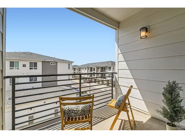 6153 N Ceylon St 10-303, Denver, CO 80249