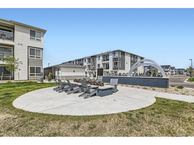 6153 N Ceylon St 10-303, Denver, CO 80249