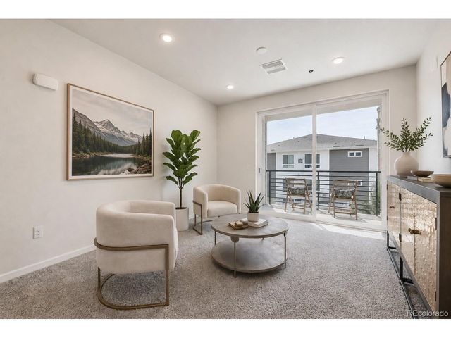 6153 N Ceylon St 10-303, Denver, CO 80249