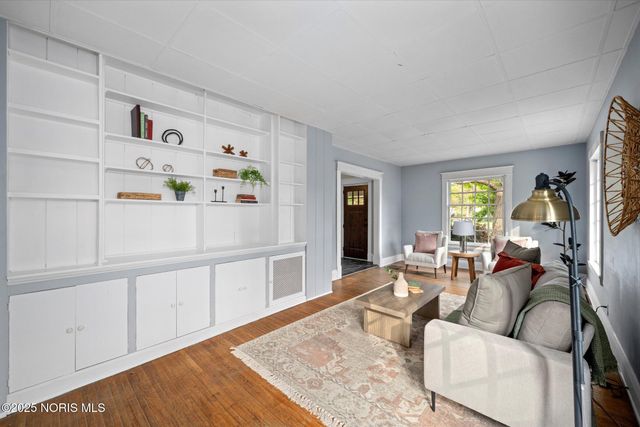 3304 Island Avenue, Toledo, OH 43614