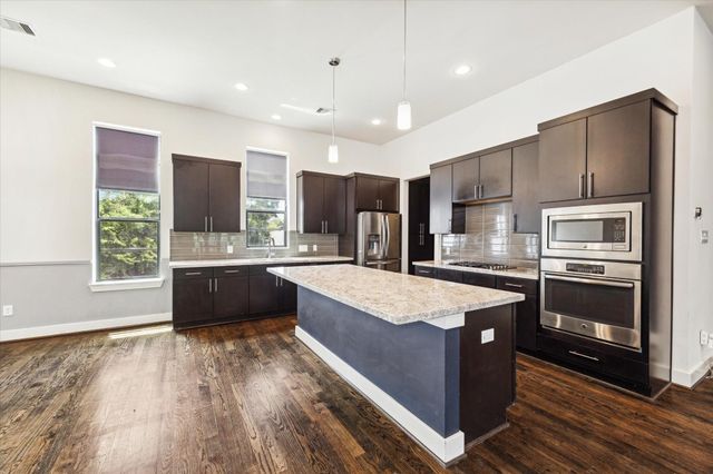 1703 Weber Street, Houston, TX 77007