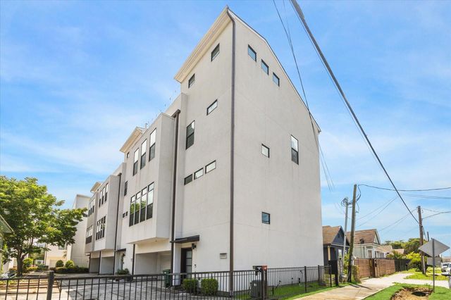 1703 Weber Street, Houston, TX 77007