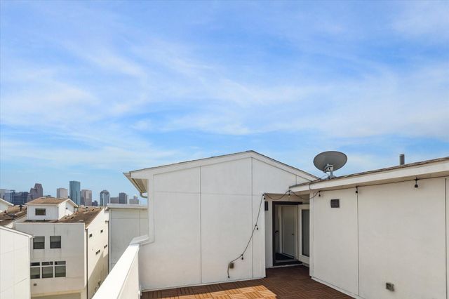 1703 Weber Street, Houston, TX 77007