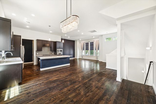 1703 Weber Street, Houston, TX 77007