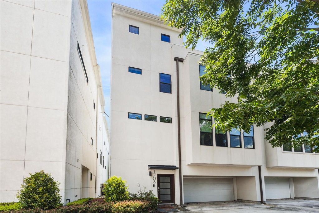 1703 Weber Street, Houston, TX 77007
