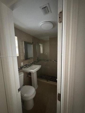 8990 NW 5th Avenue 8990, El Portal, FL 33150