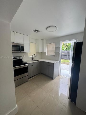 8990 NW 5th Avenue 8990, El Portal, FL 33150