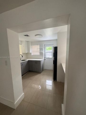 8990 NW 5th Avenue 8990, El Portal, FL 33150