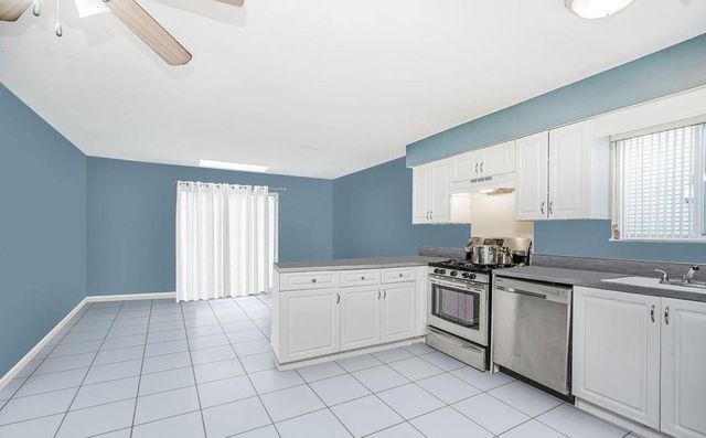 32 Kelly Boulevard, Staten Island, NY 10314