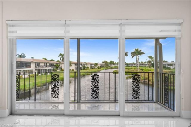 105 Harrison RD 4, Naples, FL 34112