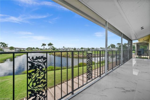 105 Harrison RD 4, Naples, FL 34112