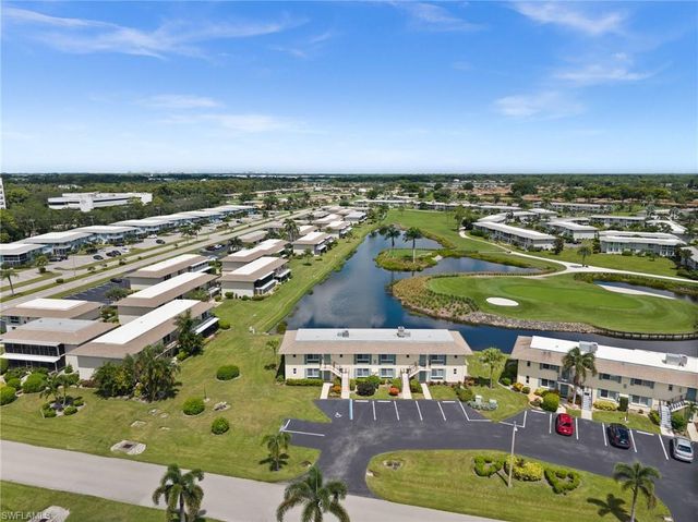 105 Harrison RD 4, Naples, FL 34112