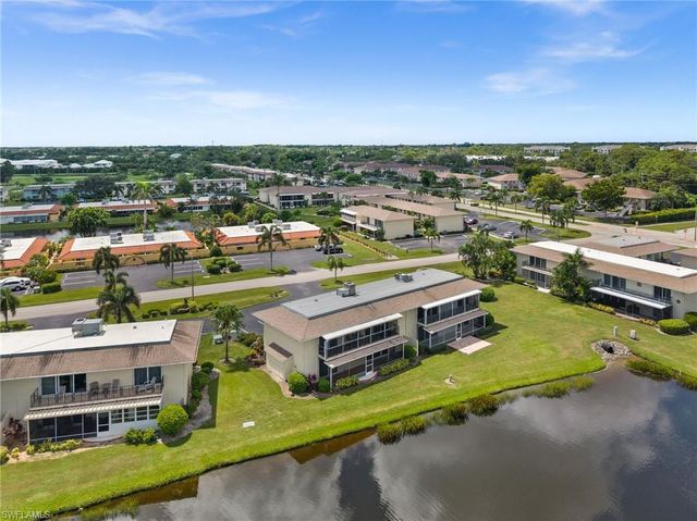105 Harrison RD 4, Naples, FL 34112