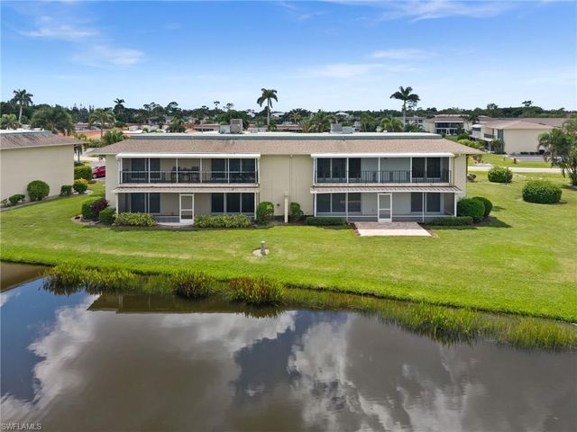 105 Harrison RD 4, Naples, FL 34112