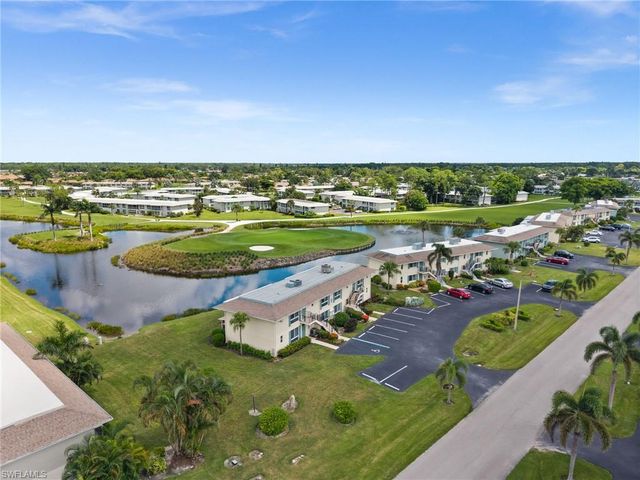 105 Harrison RD 4, Naples, FL 34112