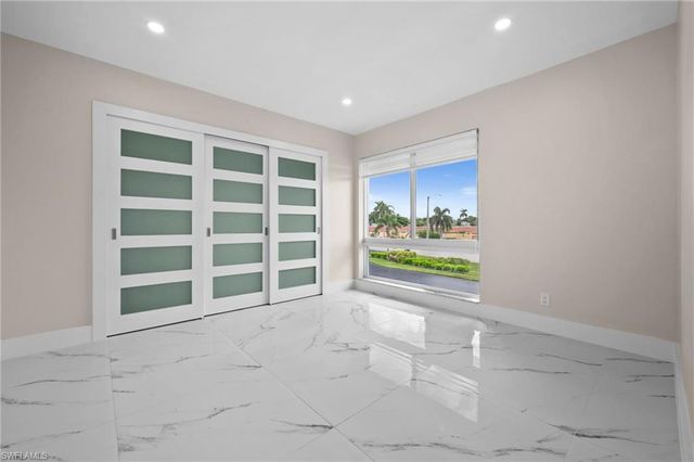 105 Harrison RD 4, Naples, FL 34112