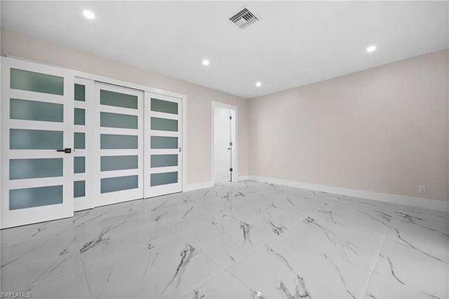 105 Harrison RD 4, Naples, FL 34112